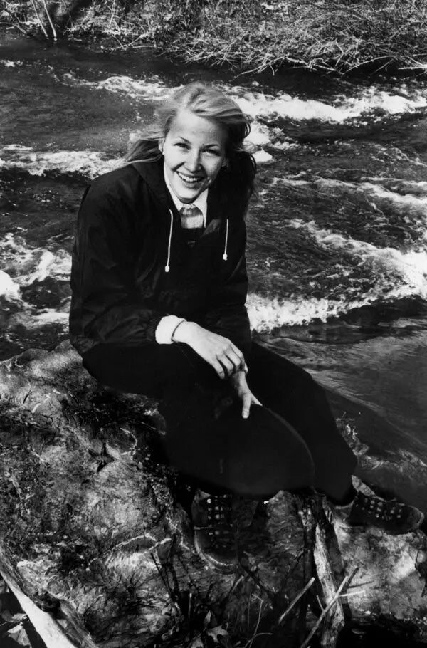ANNIE DILLARD
